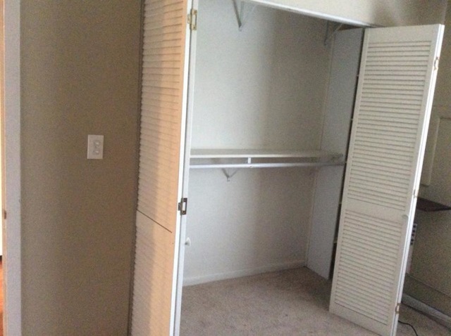 454 Spring Road, Unit 8 Elmhurst, IL 60126 - Photo 8 of 14 a view of closet