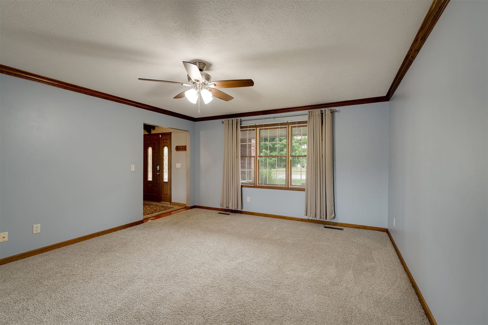 6 Swan Lake Road Bloomington, IL 61704 - Photo 11 of 41 Gallery Image 11