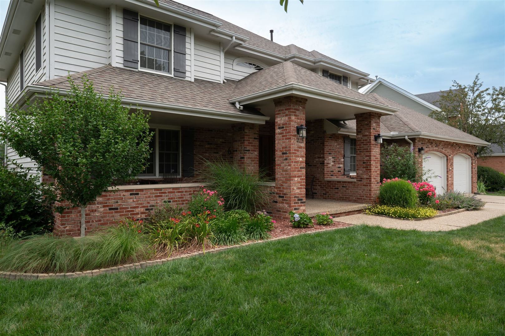 6 Swan Lake Road Bloomington, IL 61704 - Photo 3 of 41 Gallery Image 3