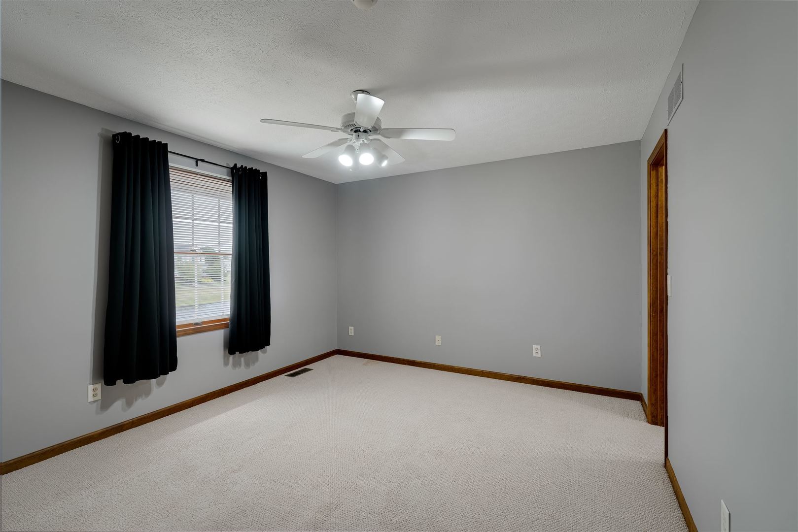 6 Swan Lake Road Bloomington, IL 61704 - Photo 31 of 41 Gallery Image 31