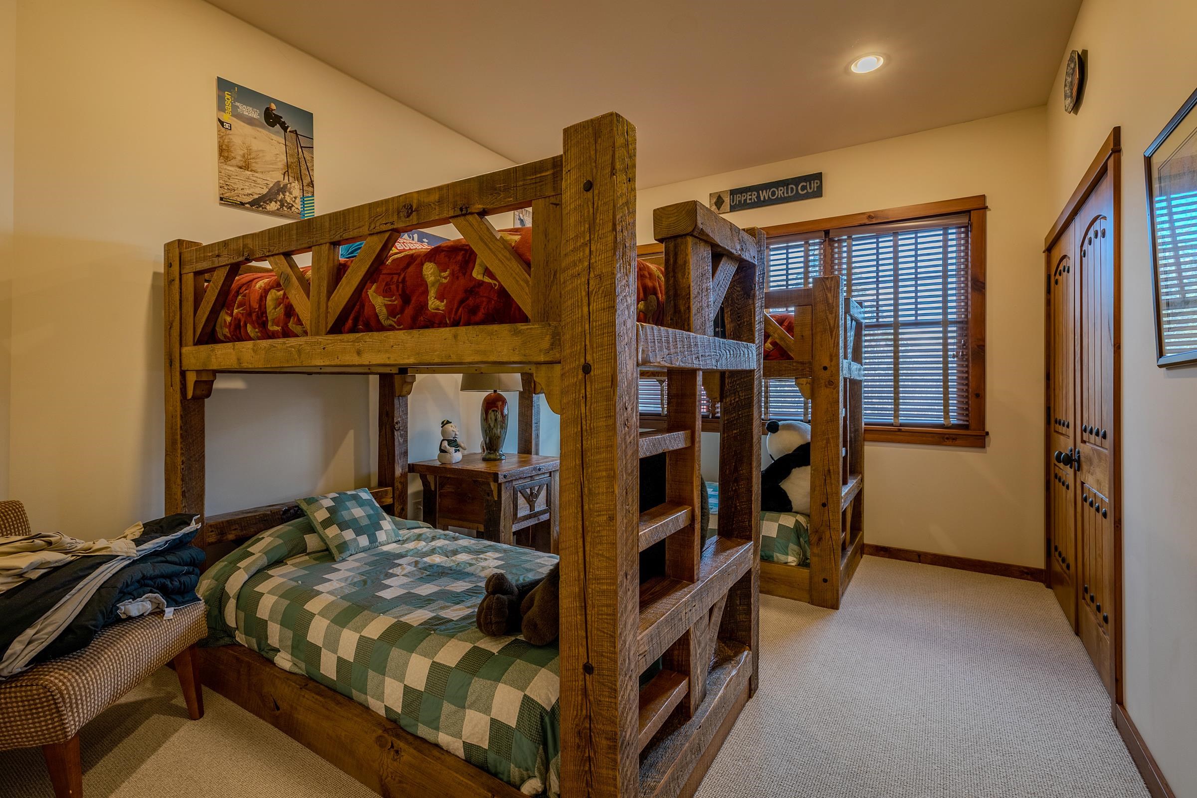 924 Okemo Ridge Road, Unit S 11 Ludlow, VT 05149 - Photo 43 of 60