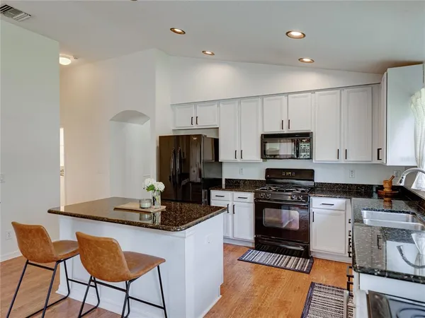 $450,000 | 16325 Bridgeglade Lane, Lithia, FL 33547