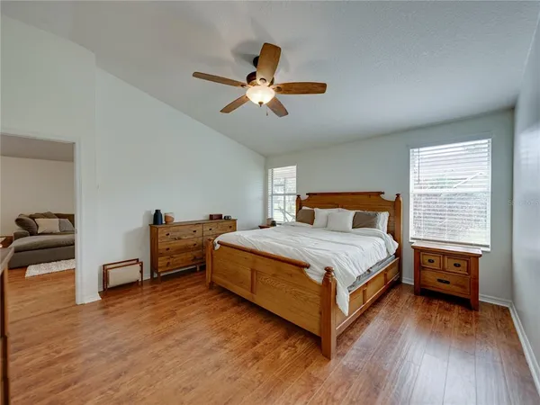 $450,000 | 16325 Bridgeglade Lane, Lithia, FL 33547