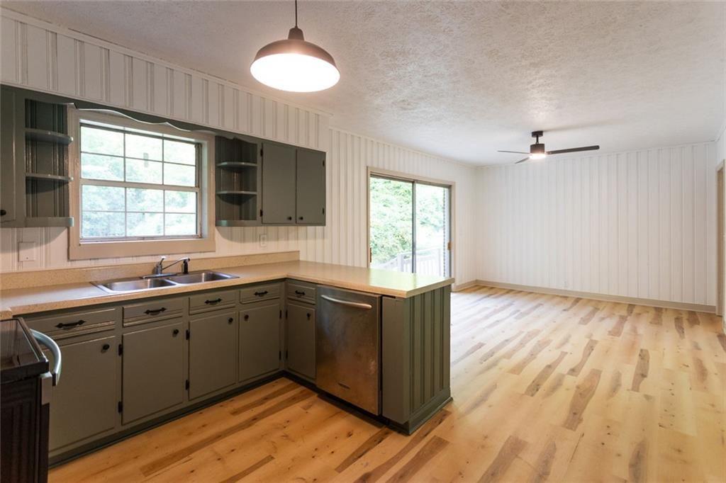 1431 South Broad Street Monroe, GA 30655 - Photo 8 of 31