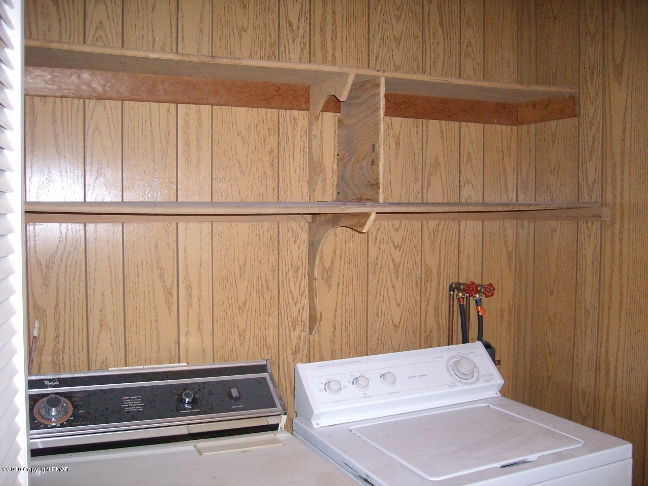 67 King Arthur Road Blakeslee, PA 18610 - Photo 14 of 21 Laundry