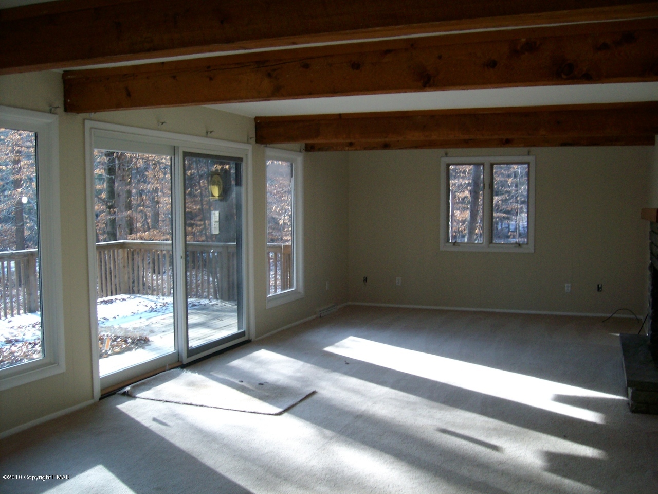 67 King Arthur Road Blakeslee, PA 18610 - Photo 3 of 21 Living Room View 2