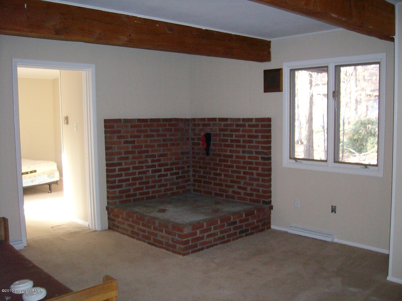 67 King Arthur Road Blakeslee, PA 18610 - Photo 9 of 21 Family Room View 2