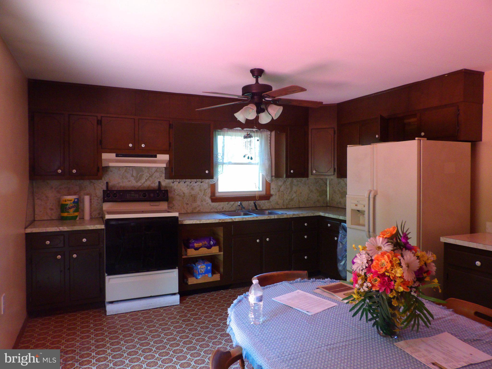 1045 Lockport Road Lewistown, PA 17044 - Photo 6 of 51 Charming kitchen with classic appeal.