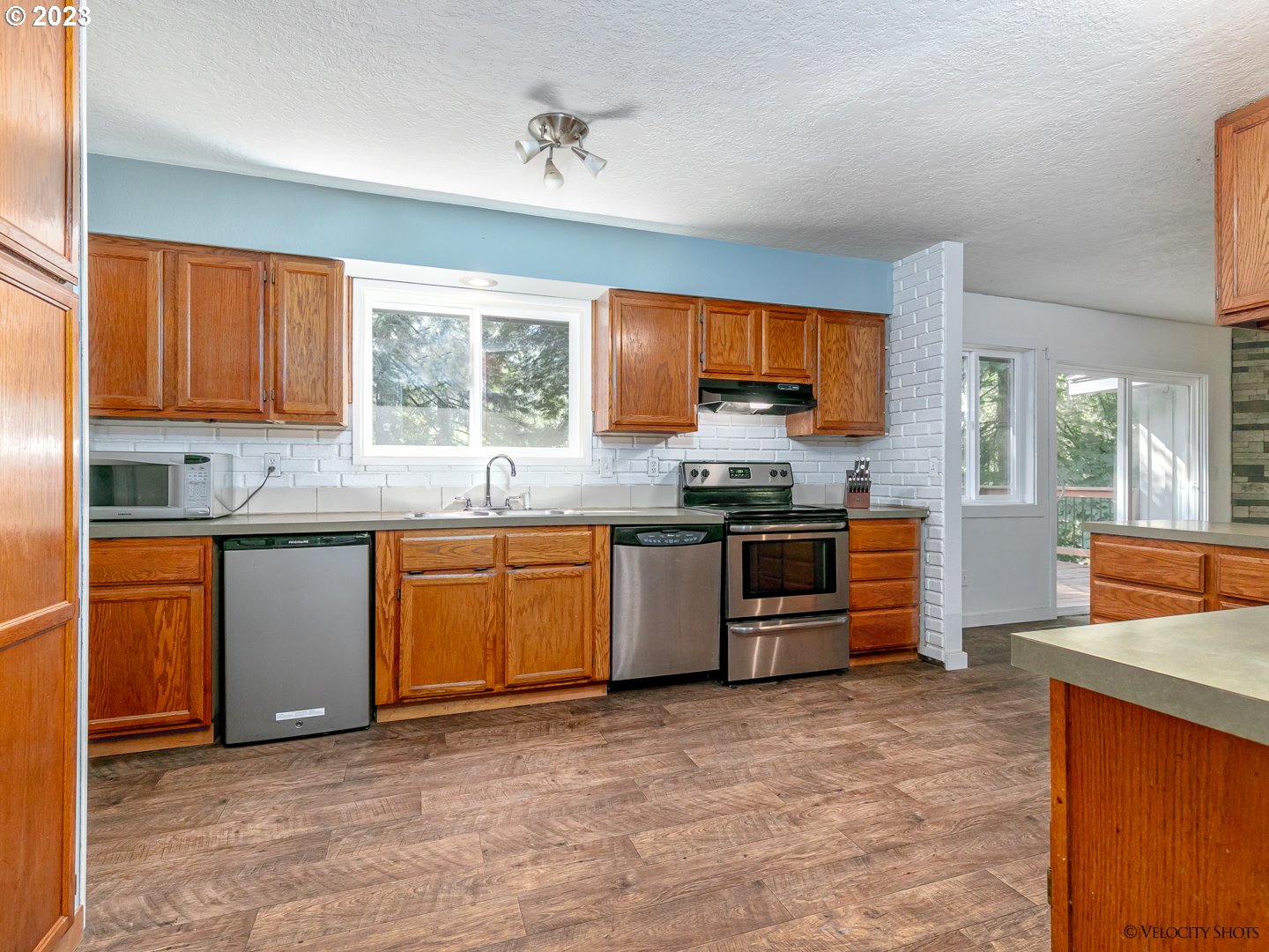 27515 Belle Lake Road Rhododendron, OR 97049 - Photo 13 of 42 Gallery Image 13