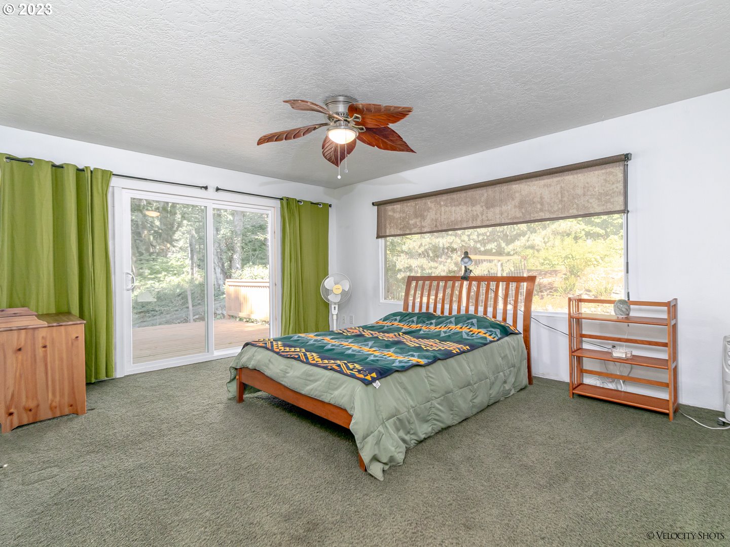 27515 Belle Lake Road Rhododendron, OR 97049 - Photo 21 of 42 Primary Bedroom