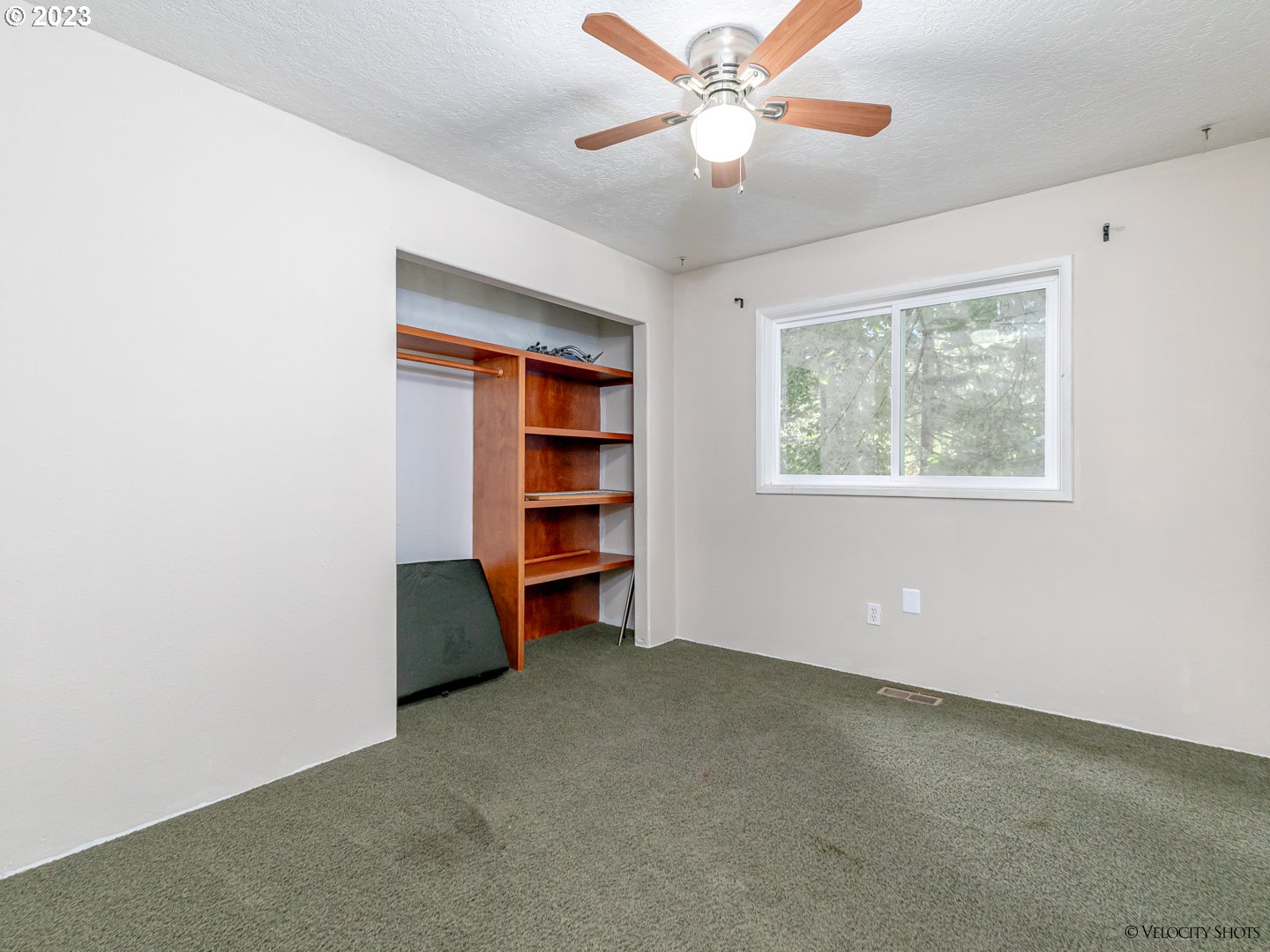 27515 Belle Lake Road Rhododendron, OR 97049 - Photo 25 of 42 Bedroom