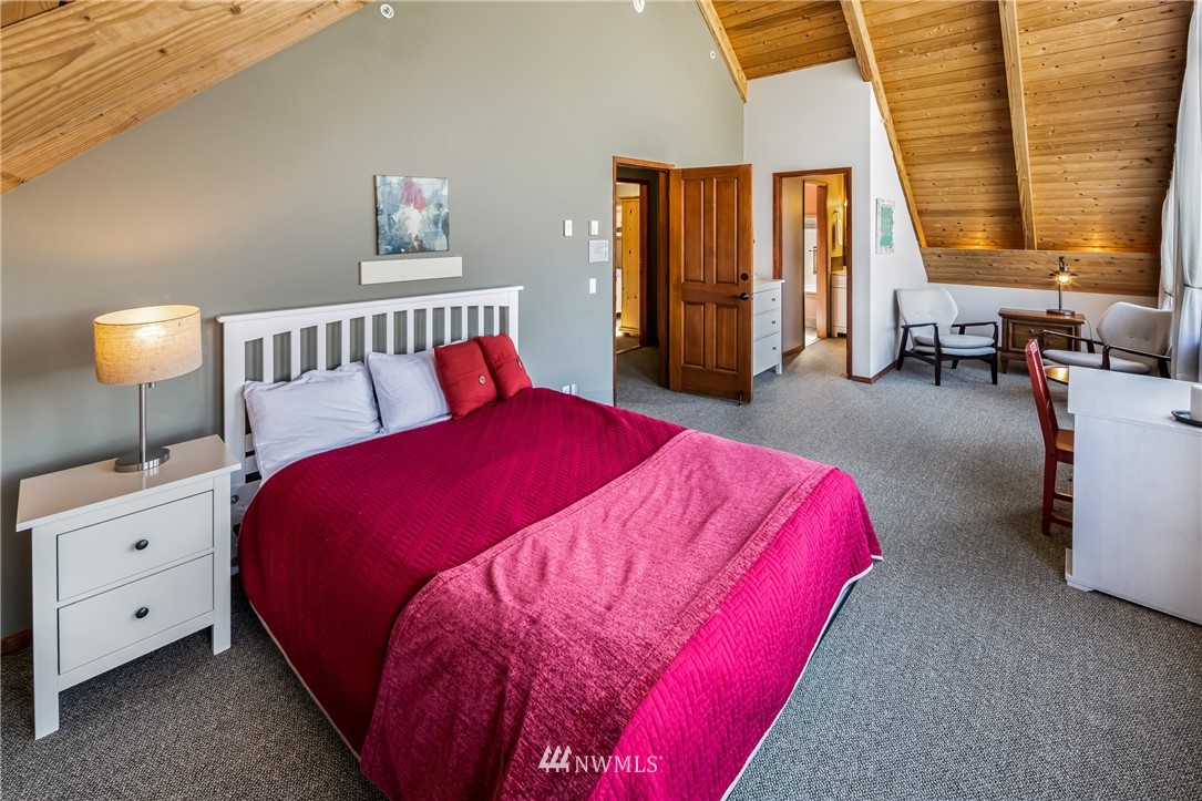 2687 West Valley Road Friday Harbor, WA 98250 - Photo 22 of 37 Gallery Image 22