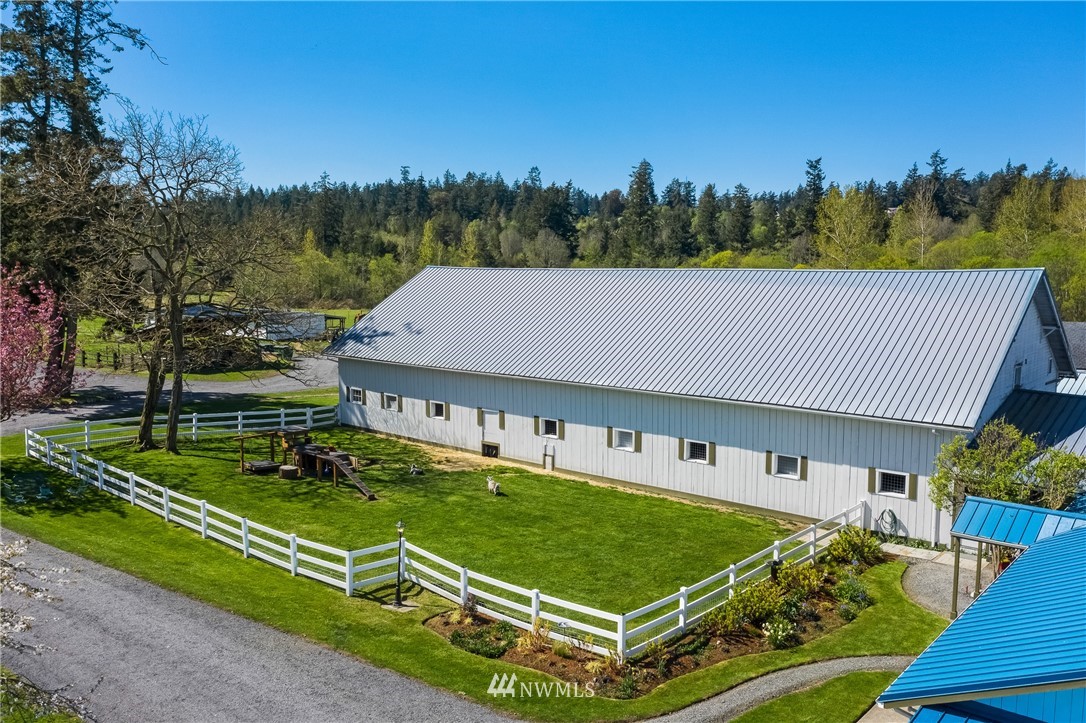 2687 West Valley Road Friday Harbor, WA 98250 - Photo 7 of 37 Gallery Image 7