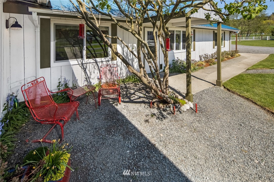 2687 West Valley Road Friday Harbor, WA 98250 - Photo 8 of 37 Gallery Image 8