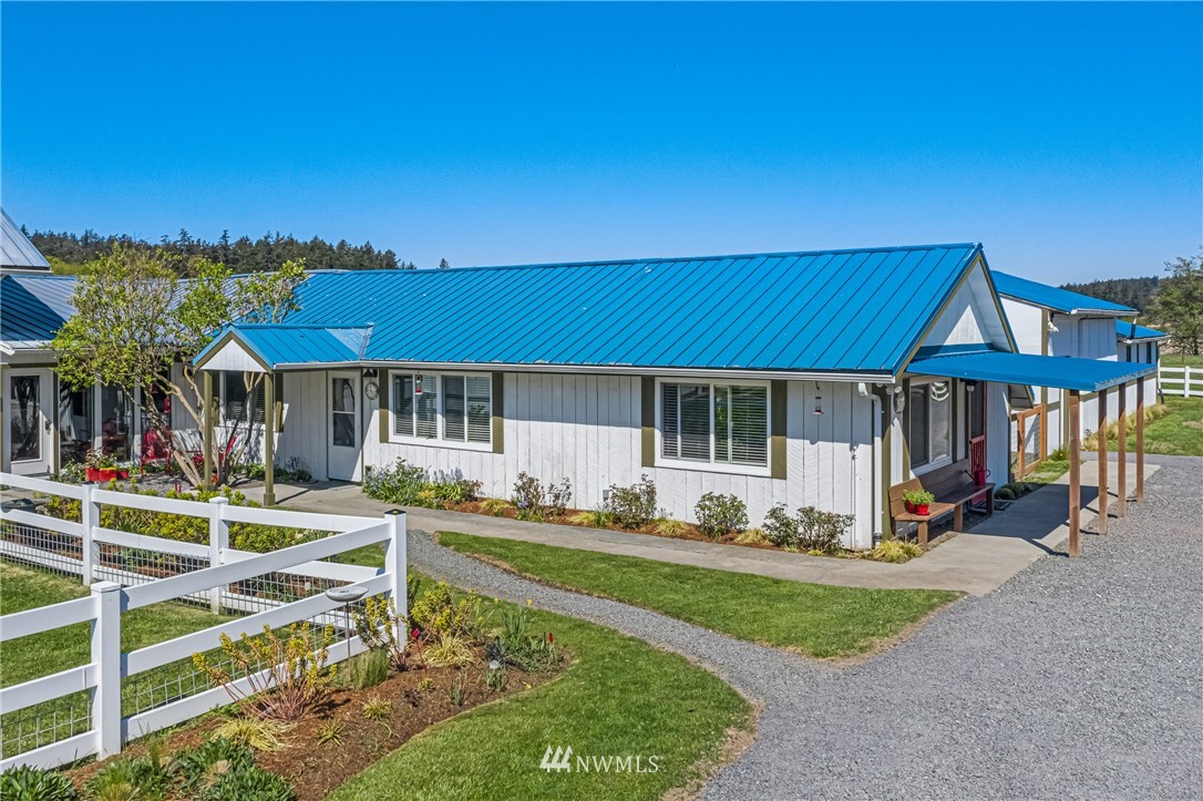2687 West Valley Road Friday Harbor, WA 98250 - Photo 9 of 37 Gallery Image 9