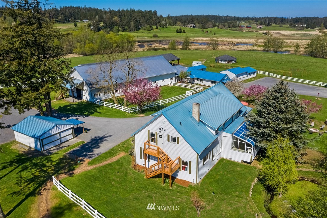 2687 West Valley Road Friday Harbor, WA 98250 - Photo 10 of 37 Gallery Image 10