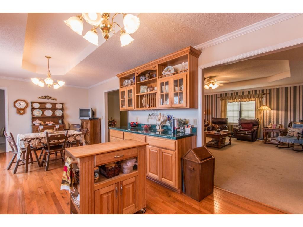 669 Peoples Road Bristol, TN 37620 - Photo 6 of 25 KitchenLiving Room