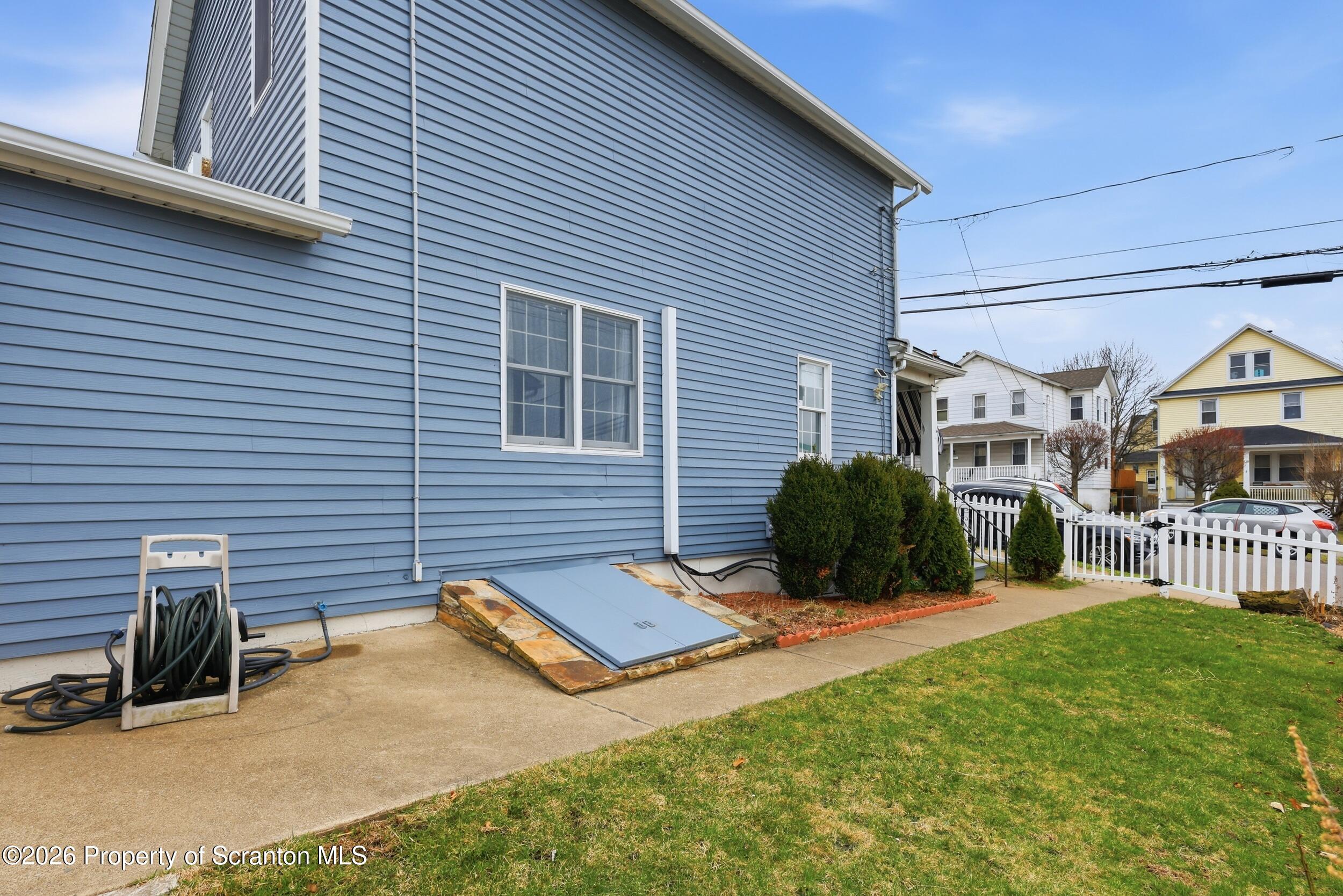 617 Hickory Street Scranton, PA 18505 - Photo 25 of 38 617_hickory27