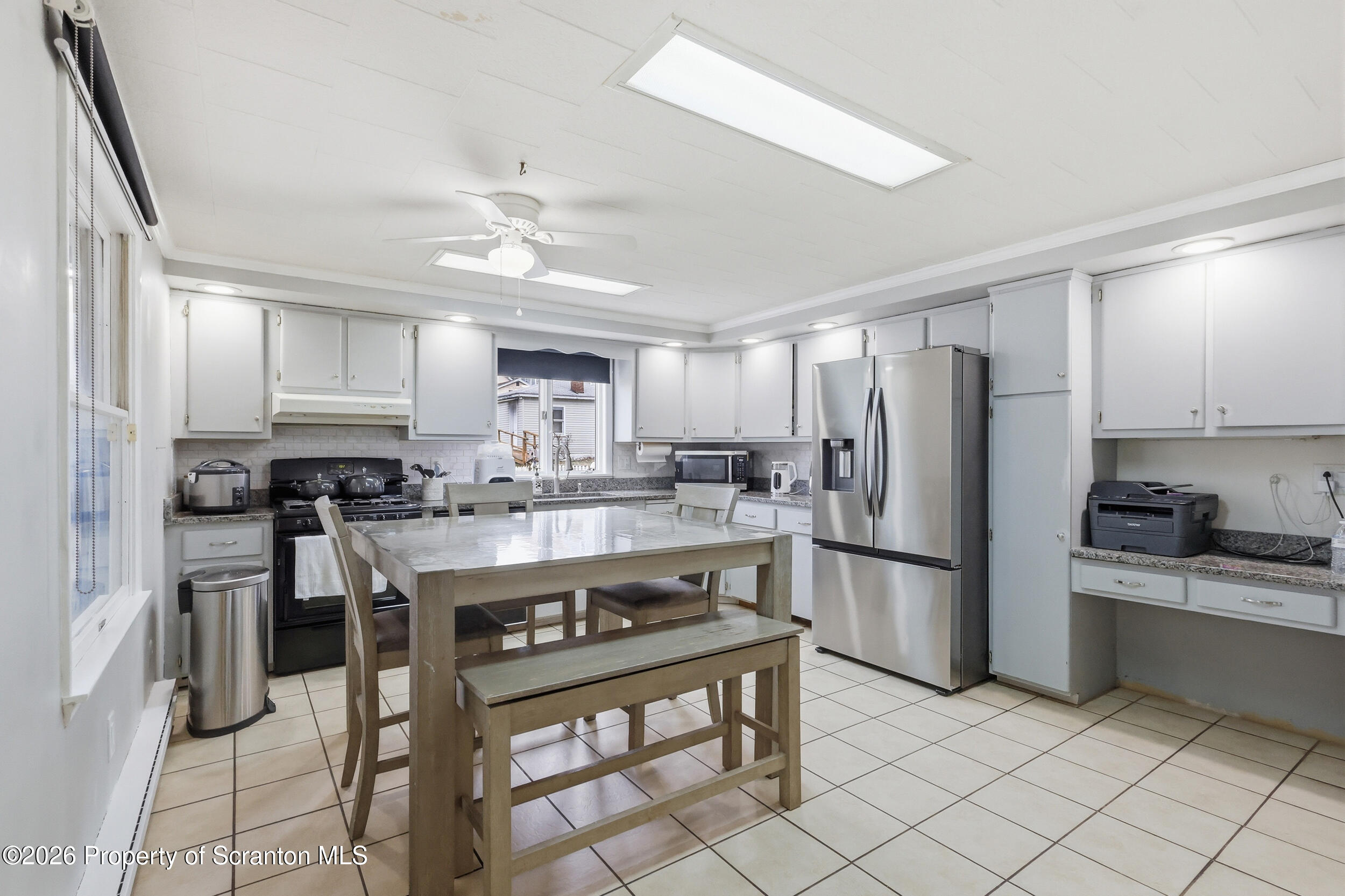 617 Hickory Street Scranton, PA 18505 - Photo 7 of 38 617_hickory7