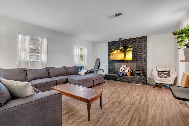 $220,000 | 2052 Harriet Drive, Tallahassee, FL 32303