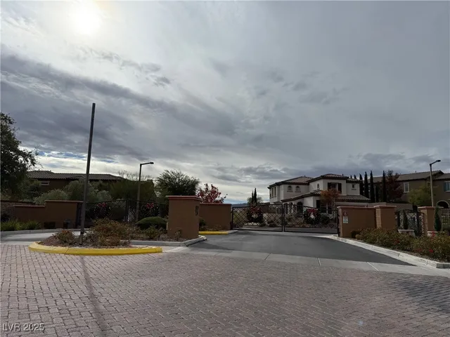 $5,000 | 304 Rezzo Street, Las Vegas, NV 89138