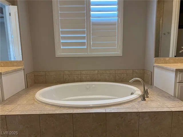 $5,000 | 304 Rezzo Street, Las Vegas, NV 89138