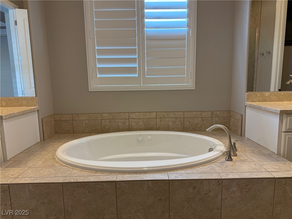 304 Rezzo Street Las Vegas, NV 89138 - Photo 37 of 49 Primary Bathroom