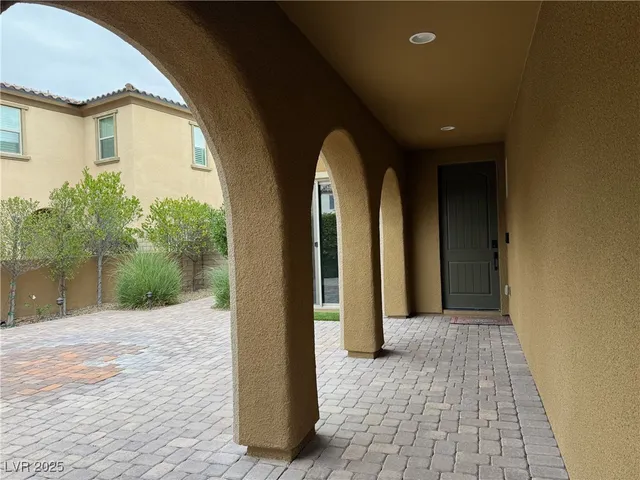 $5,000 | 304 Rezzo Street, Las Vegas, NV 89138