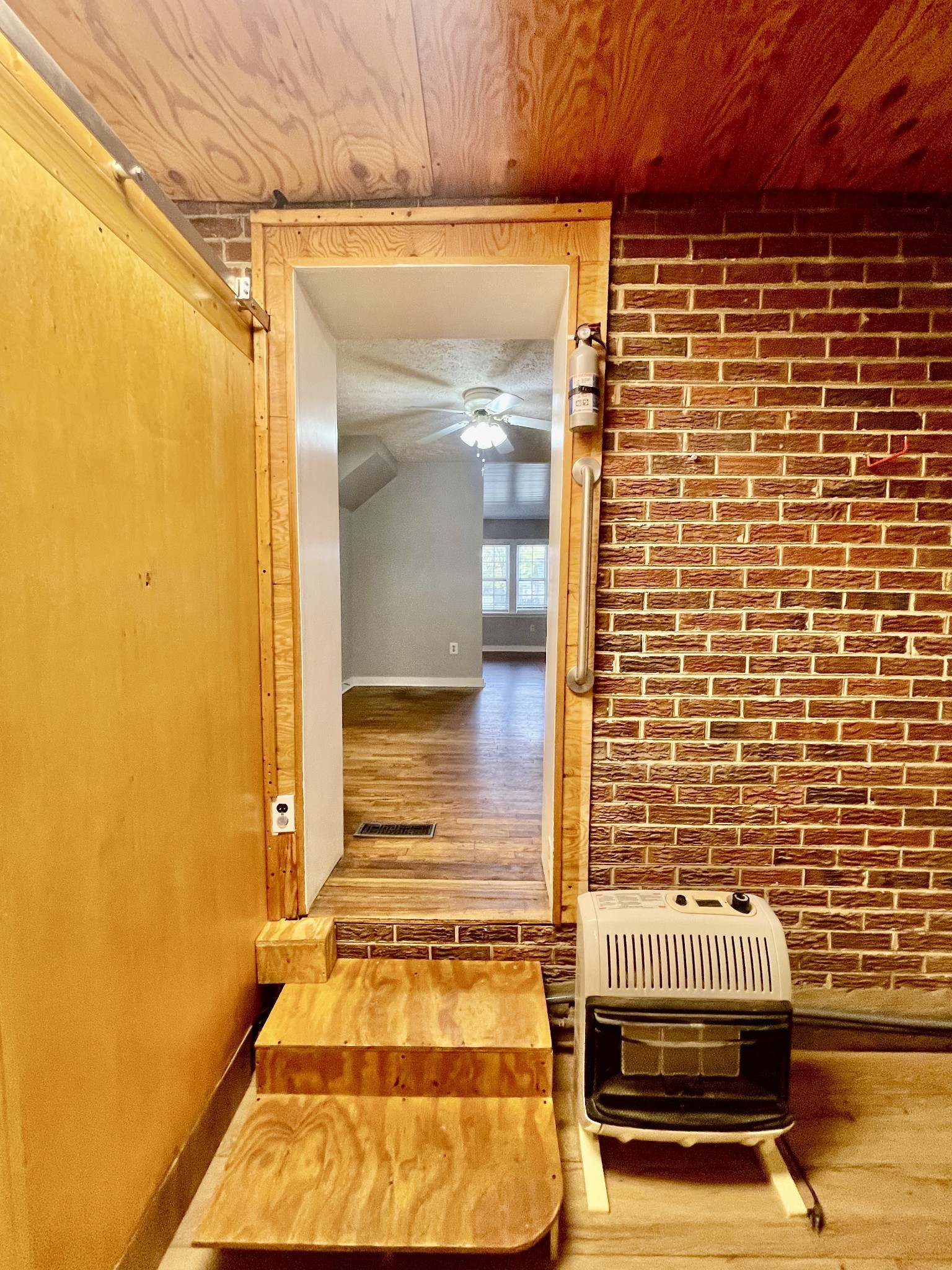 209 Frank Street Lawrenceburg, TN 38464 - Photo 22 of 34 a view of front door