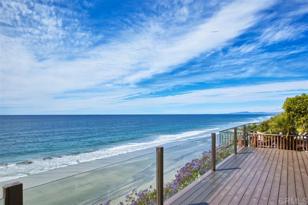 304 Neptune Avenue Encinitas, CA 92024 - Photo 4 of 21