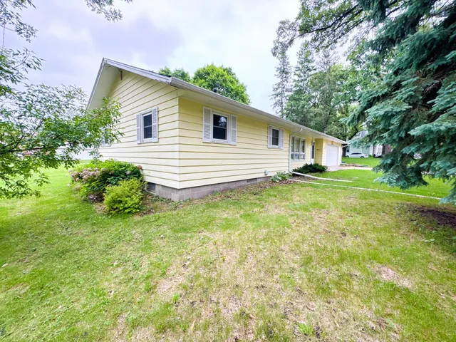 $229,900 | 1225 Irving Street, Alexandria, MN 56308
