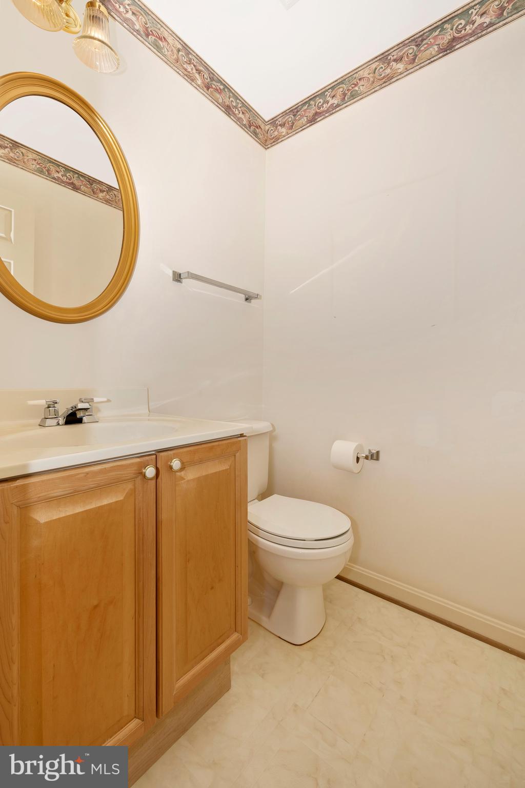 2500 Five Shillings Road Frederick, MD 21701 - Photo 19 of 56 Powder Room