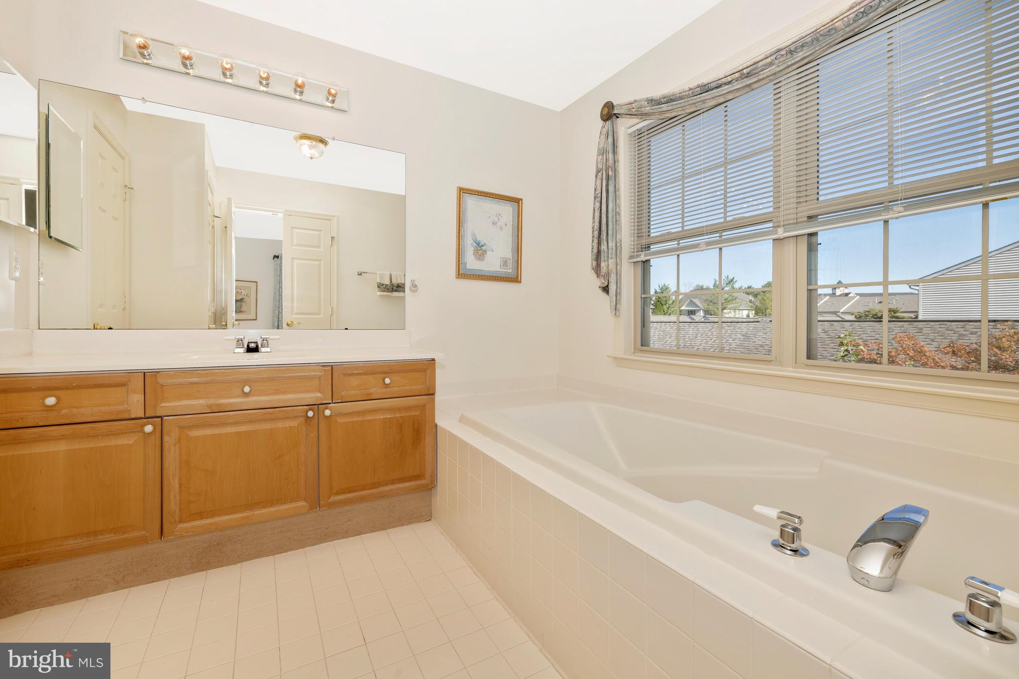 2500 Five Shillings Road Frederick, MD 21701 - Photo 23 of 56 Primary Bathroom
