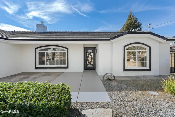 $649,900 | 7090 Kenyon Avenue, Hesperia, CA 92345