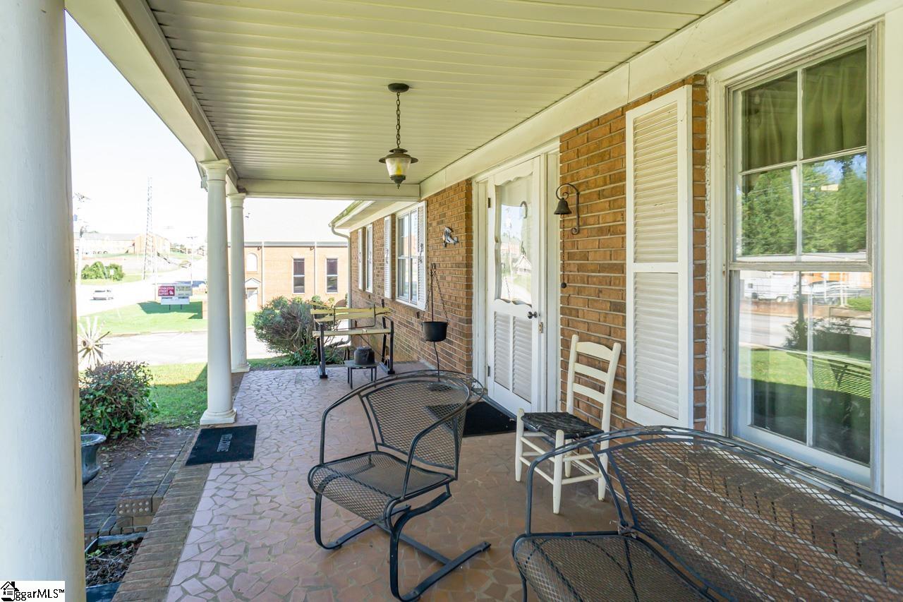 607 South Pendleton Street Easley, SC 29640 - Photo 24 of 26 Gallery Image 24
