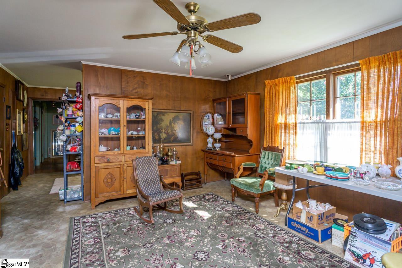 607 South Pendleton Street Easley, SC 29640 - Photo 4 of 26 Gallery Image 4