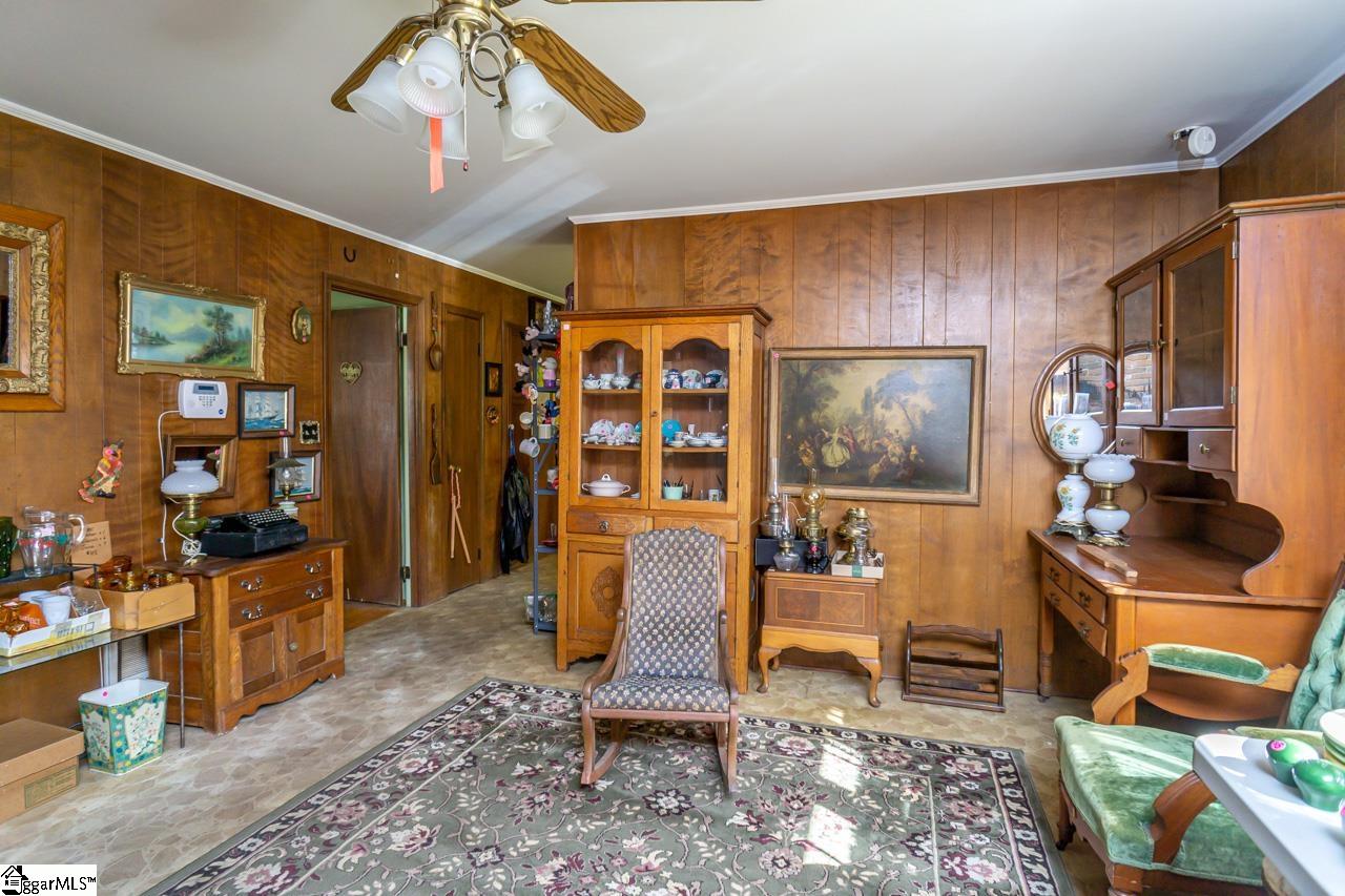 607 South Pendleton Street Easley, SC 29640 - Photo 6 of 26 Gallery Image 6
