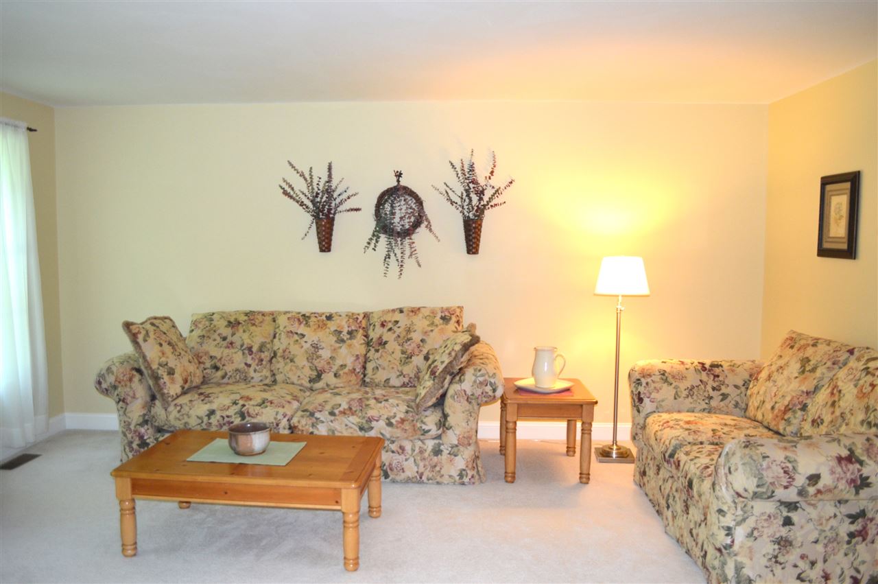 45 Amherst Road Merrimack, NH 03054 - Photo 22 of 35
