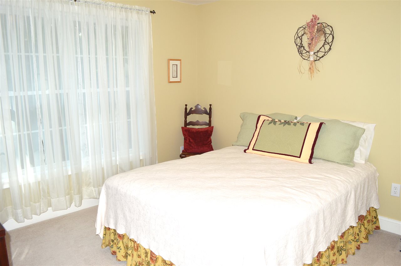 45 Amherst Road Merrimack, NH 03054 - Photo 31 of 35