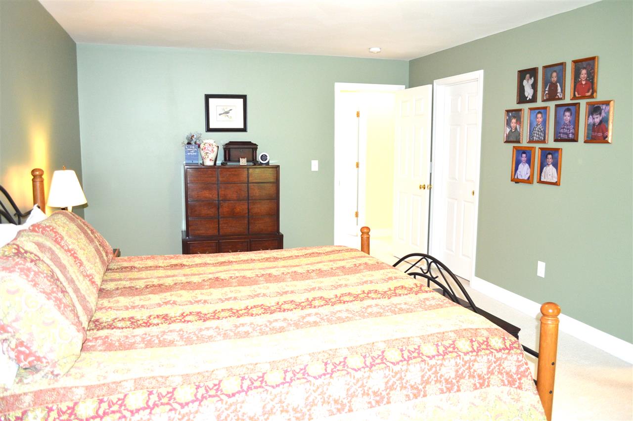 45 Amherst Road Merrimack, NH 03054 - Photo 33 of 35