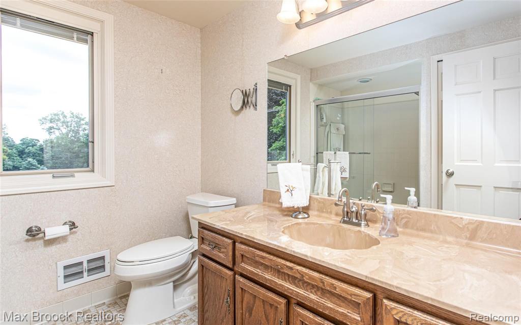 810 Langley Road Rochester Hills, MI 48309 - Photo 30 of 45