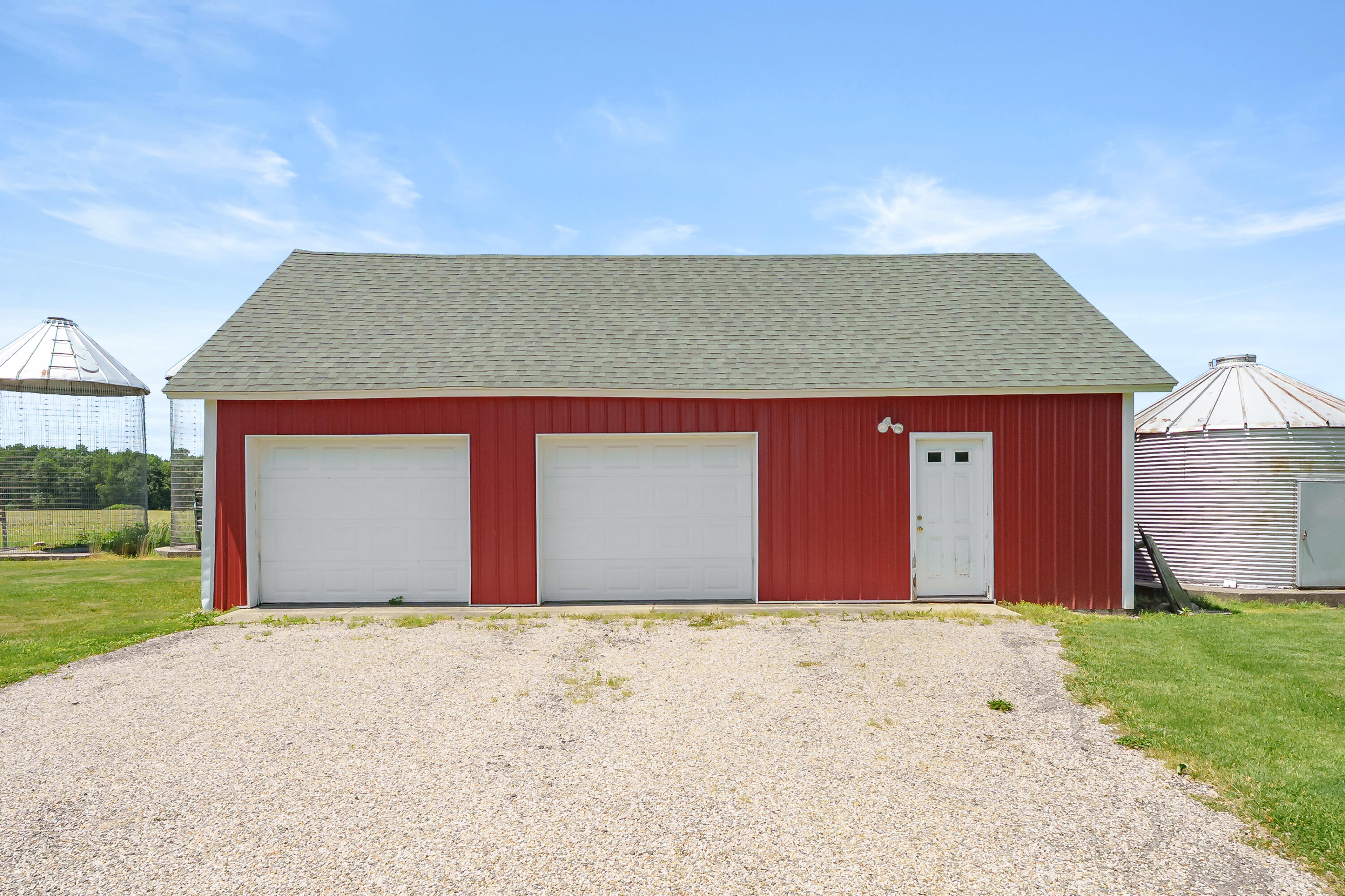 10431 13 Mile Road Marshall, MI 49068 - Photo 35 of 44 13 Mile Rd 10431 Marshall 49068-41