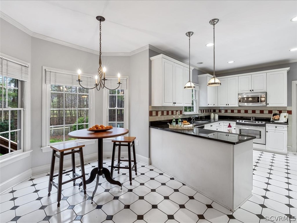 2524 Dunham Road Henrico, VA 23233 - Photo 9 of 34 Gallery Image 9