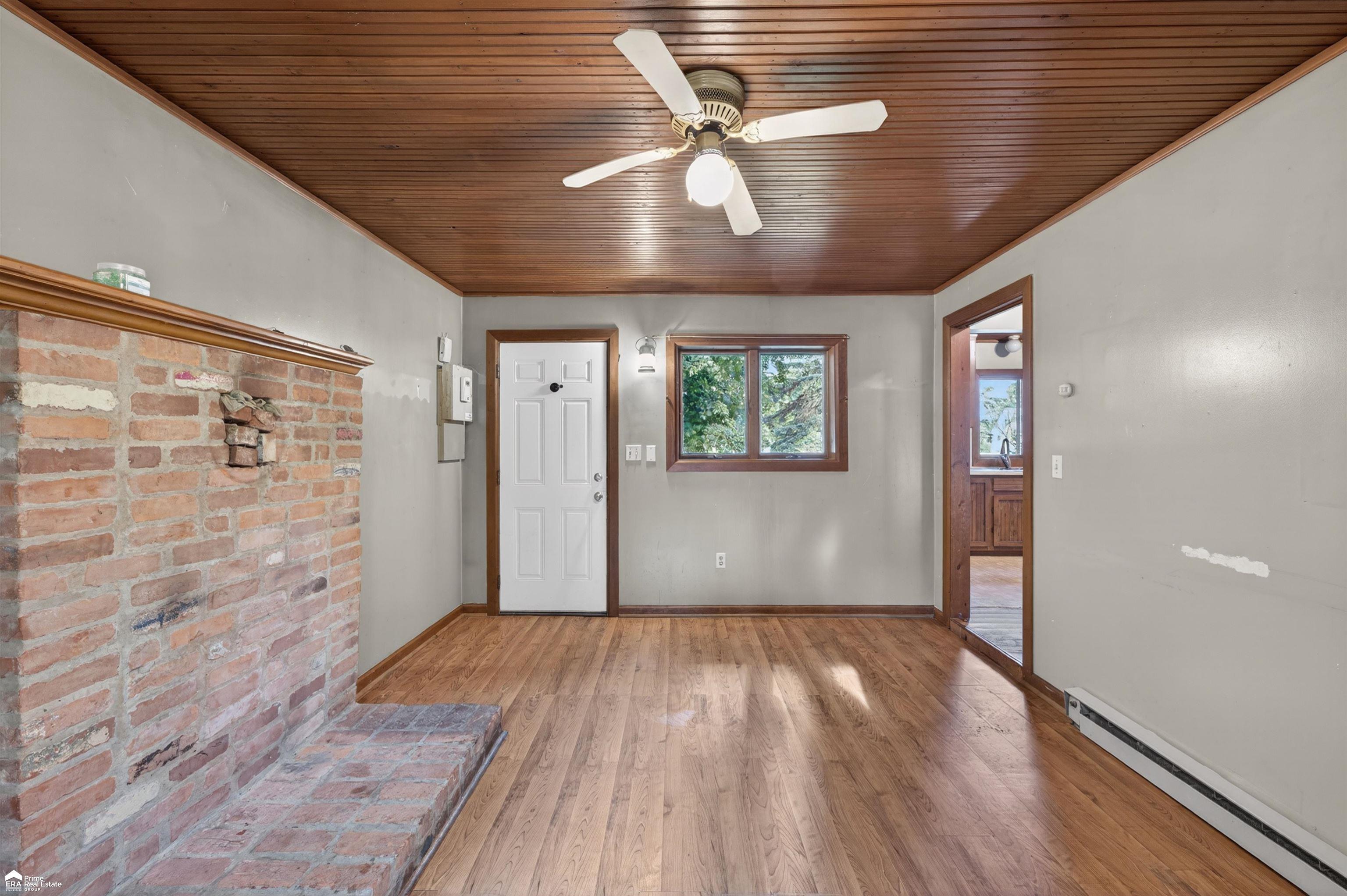1444 South Genesee Road Burton, MI 48509 - Photo 6 of 64