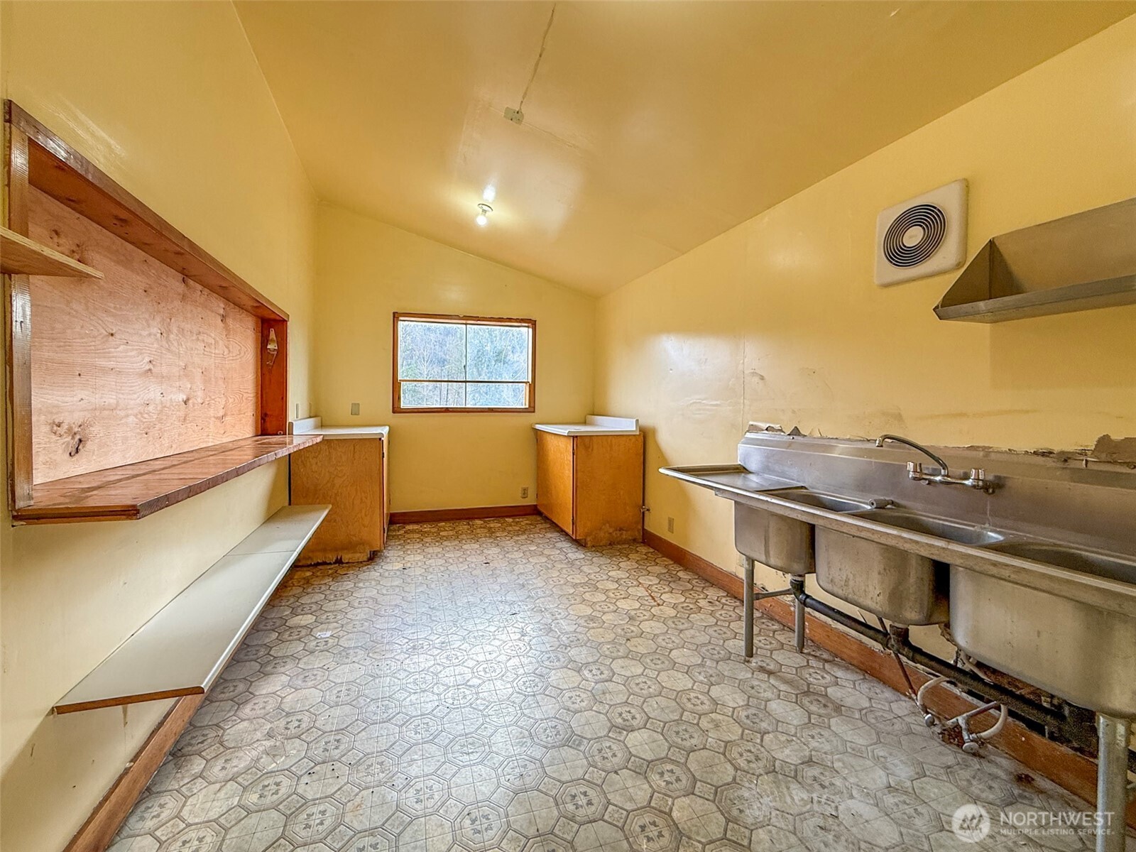 105 Short Road Morton, WA 98356 - Photo 27 of 37