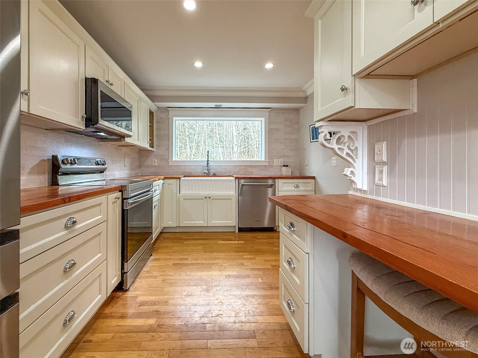 105 Short Road Morton, WA 98356 - Photo 8 of 37