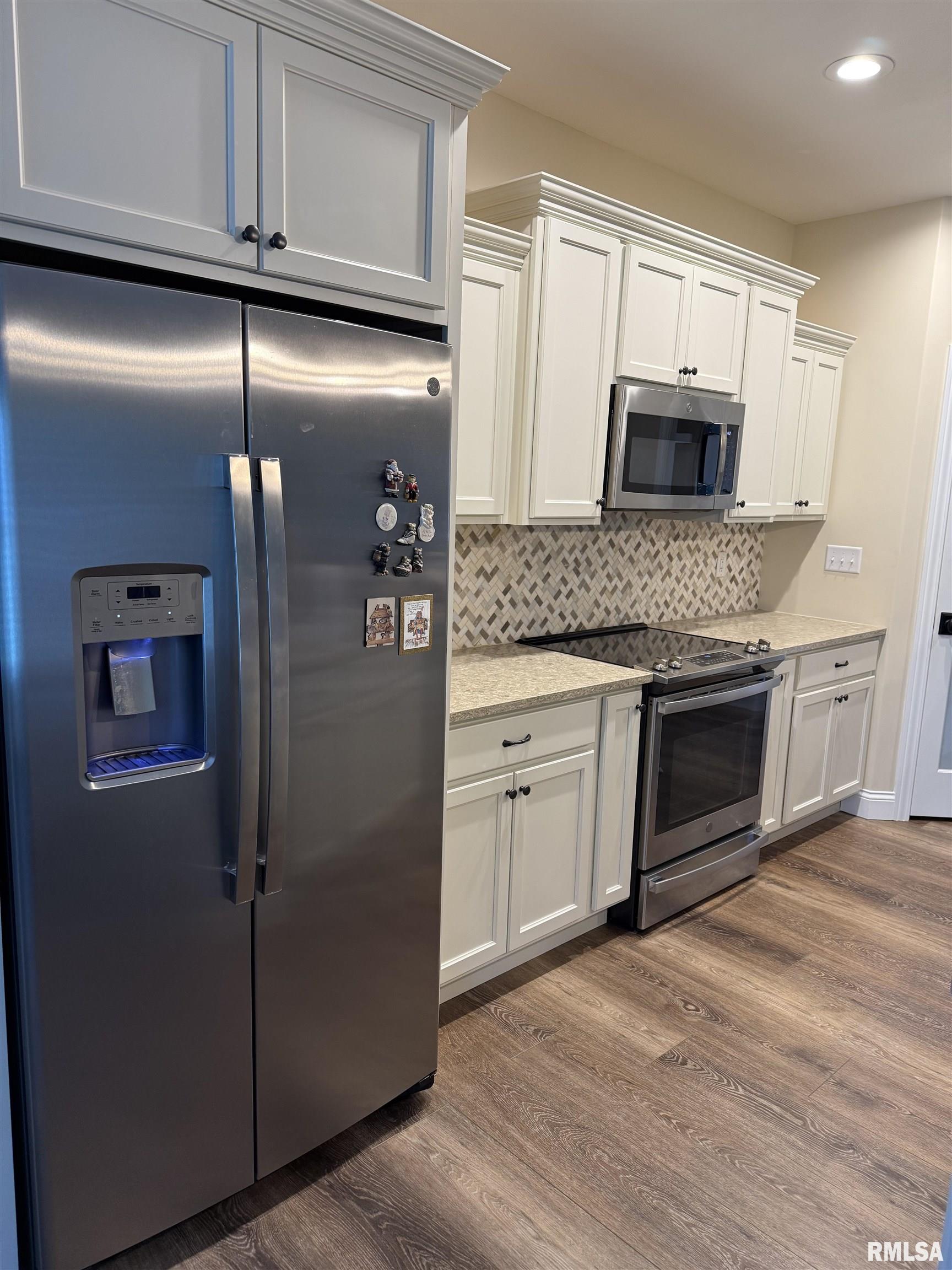 1508 Dearborn Drive Springfield, IL 62711 - Photo 7 of 33