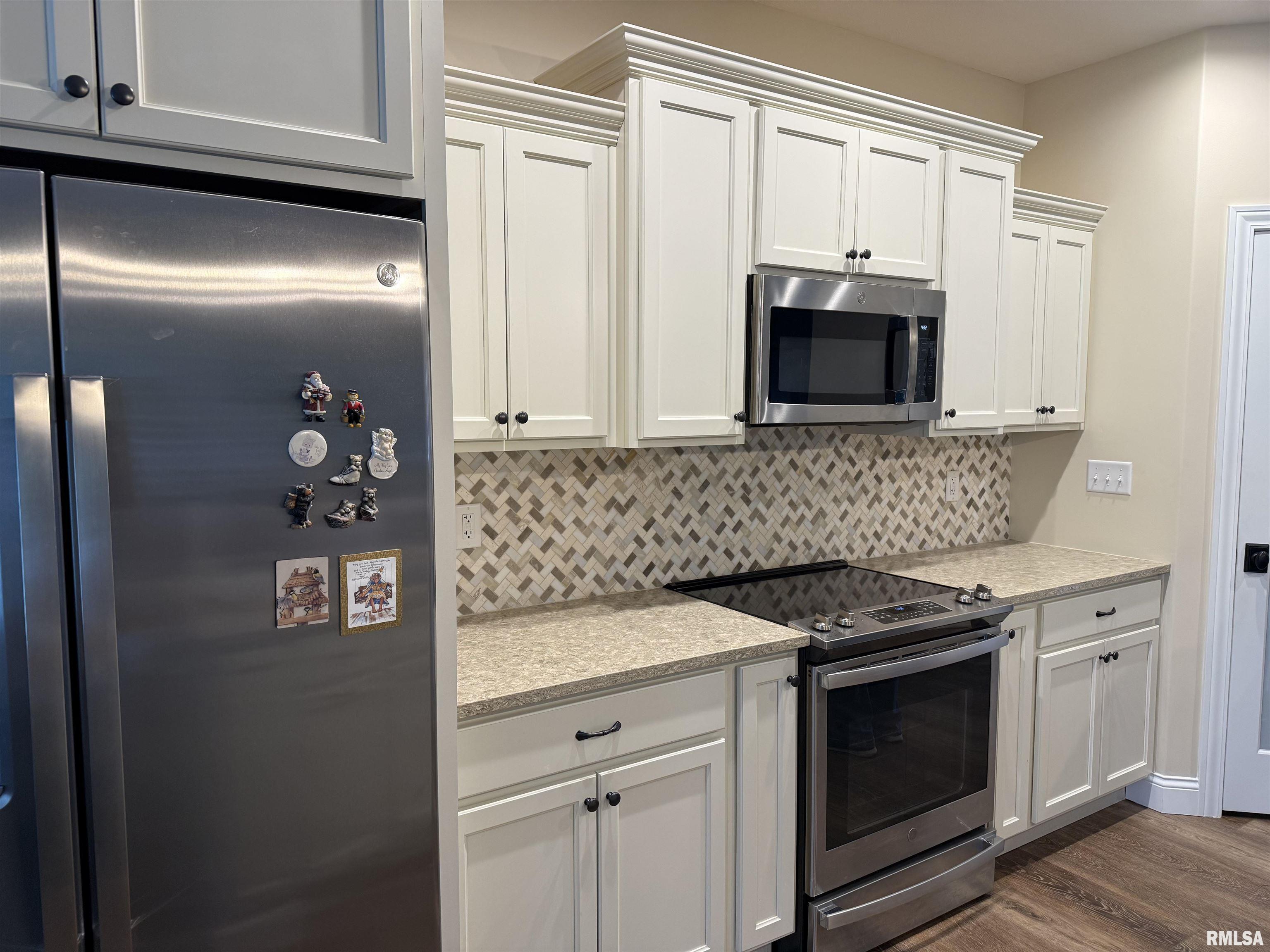 1508 Dearborn Drive Springfield, IL 62711 - Photo 8 of 33