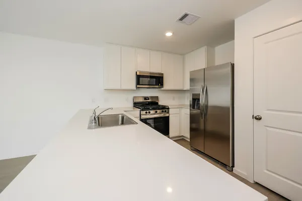 $1,750 | 18072 Trepito Avenue, New Caney, TX 77357