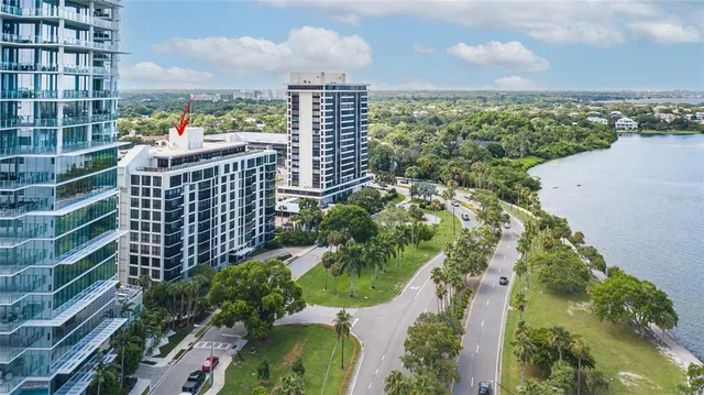 $815,000 | 707 South Gulfstream Avenue, Unit 602, Sarasota, FL 34236